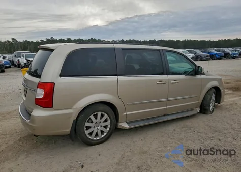 2013 Chrysler Town & Country Touring z USA, uszkodzony, nr VIN 2C4RC1BG7DR620659